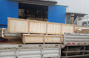 图片名称：发货现场
点击次数：1921次