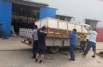 图片名称：发货现场
点击次数：1941次