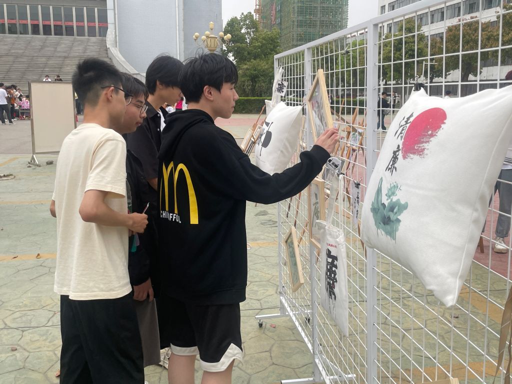 国产AV麻豆MAG剧集